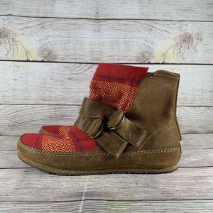 SOREL Womens Size 8 Suede Brown Leather Moccasin Short Boots Native Southwest